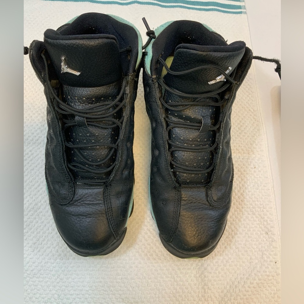 Black Air Jordan Sneakers XIII 13 GS retro island green size 7Y